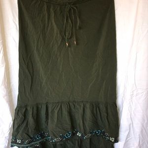 Green and medium maxi skirt.